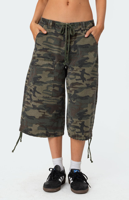 Edikted Women's Camo Cargo Bermuda Shorts - 0821609690133