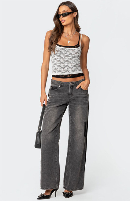 Edikted Women's Contrast Pocket Washed Low Rise Jeans - 0860609690096