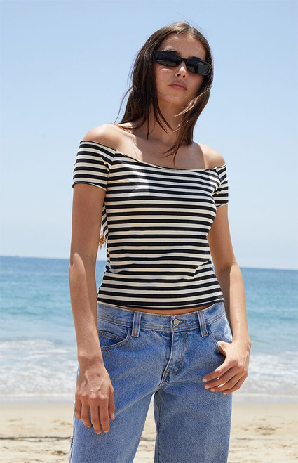 John Galt Women's Black & White Striped Bonnie Off-The-Shoulder Crop Top - 0704601600188