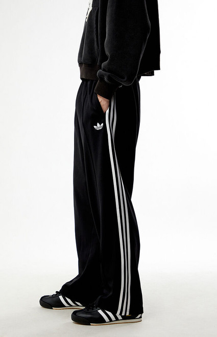 adidas Men's Black Baggy Three Stripe Track Pants - 0135000250001