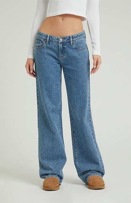 Pacsun Women's Zoe Low Rise Girlfriend Jeans Medium Wash - 0860602840099