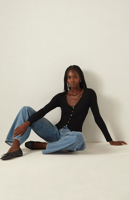 Your Favorite Women's Shelby Button Up Split Hem Long Sleeve Top - 0716604230009