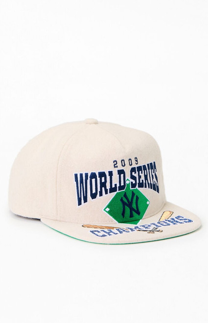 Mitchell & Ness Men's NY Yankees 2009 World Series Champions Snapback Hat - 0641514810147