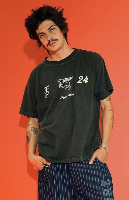 FUTURE SAINT Men's Bull Flock T-Shirt - 0097460120018