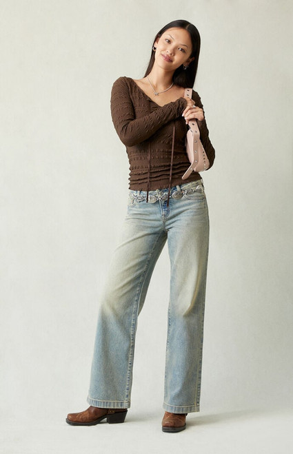 Pacsun Women's Zoe Low Rise Girlfriend Jeans Light Blue Tint - 0860454210054