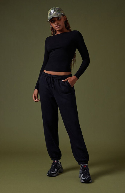 Pacsun Women's Black Ultra Soft Fleece Classic Sweatpants - 0850484260016