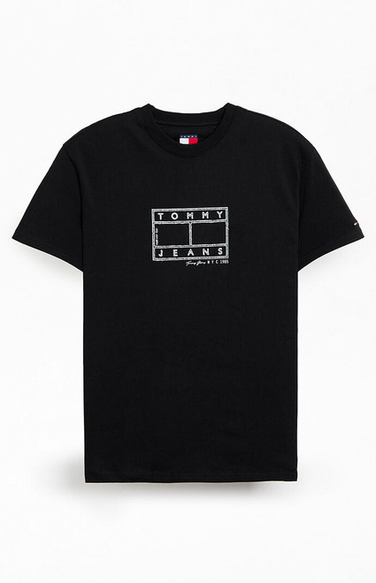 Tommy Jeans Men's Center Flag Logo T-Shirt - 0097514360011