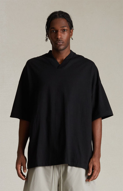 Fear of God ESSENTIALS Men's Jet Black V-Neck T-Shirt - 0125250500420861