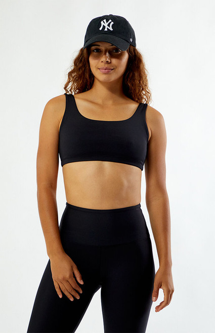 YEAR OF OURS Women's Active Black Scoop Sports Bra - 0775611270004