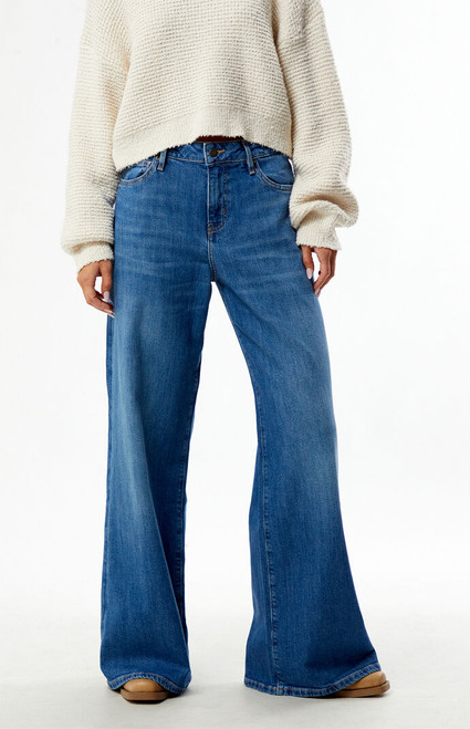 Guess Women's G13 Medium Blue Low Rise Extra Wide Leg Jeans - 0860513380001