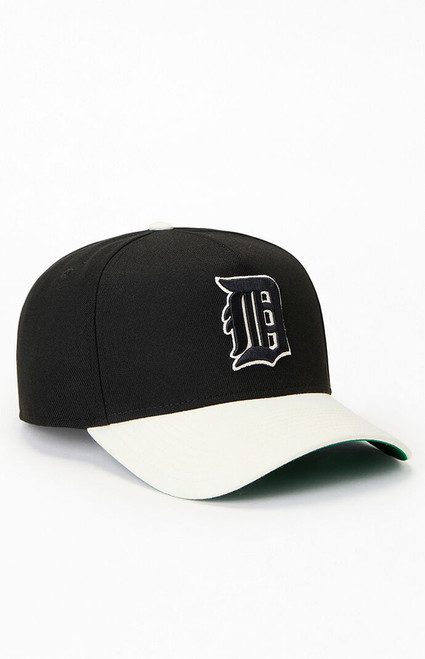 New Era Men's Detroit Tigers 9FORTY Tonal Snapback Hat - 0641514970095
