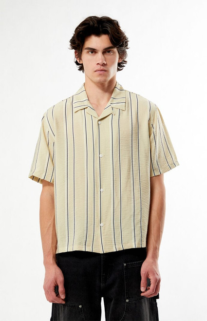 Pacsun Men's Lisbon Camp Shirt - 0180611140052