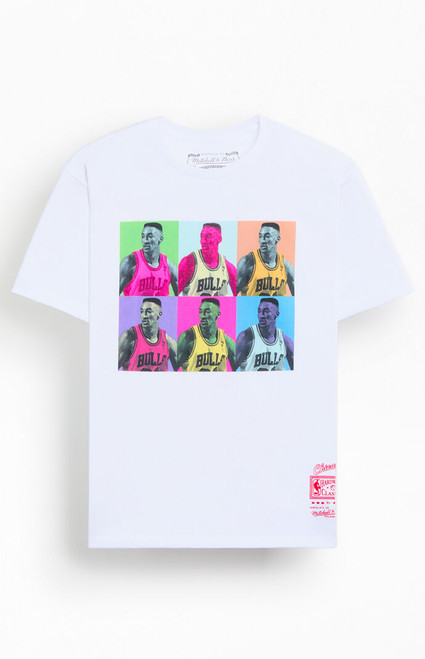 Mitchell & Ness Men's Scottie Pippen Pop Art T-Shirt - 0097514810086