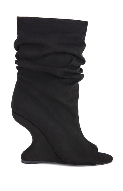 AZALEA WANG Women's Marin Black Faux Suede Curved Wedge Booties - 0275611590024