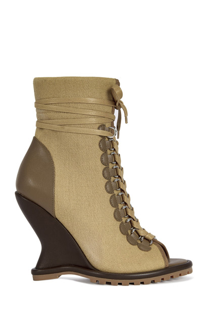 AZALEA WANG Women's Pingree Brown Wedge Booties - 0275611590093