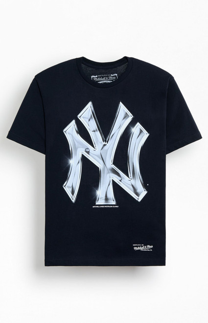 Mitchell & Ness Men's Yankees Liquid Chrome T-Shirt - 0097514810448
