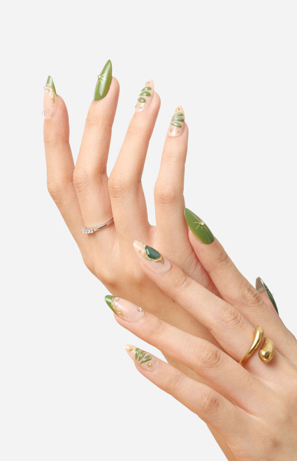 NEVER HAVE I EVER Women's Green Butterfly Almond Press-On Nails - 0276611330025
