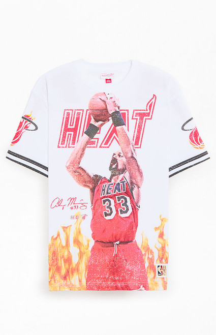 Mitchell & Ness Men's Alonzo Mourning Play T-Shirt - 0097514810469