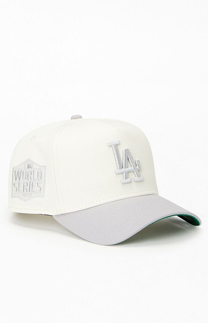 New Era Men's LA Dodgers 9FORTY Snapback Hat - 0641514970269