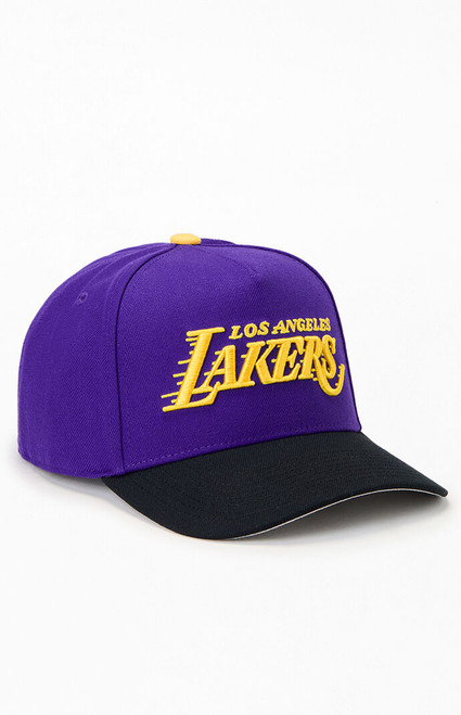 Mitchell & Ness Men's LA Lakers Legendary Away Pro Snapback Hat - 0641514810168