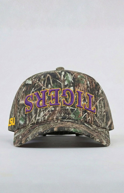 UPSIDE Men's Louisiana State University Tigers Camo Snapback Hat - 0243718010016