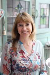 Illustrator Interview — PAINTING A STORY: Ruth-Mary Smith