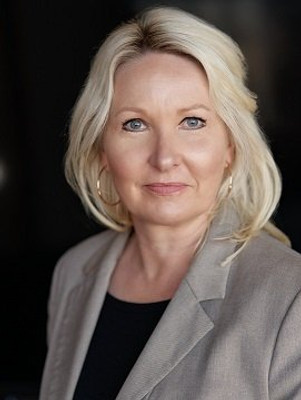 Author Interview — BUILDING FROM EXPERIENCE: Coral Vass