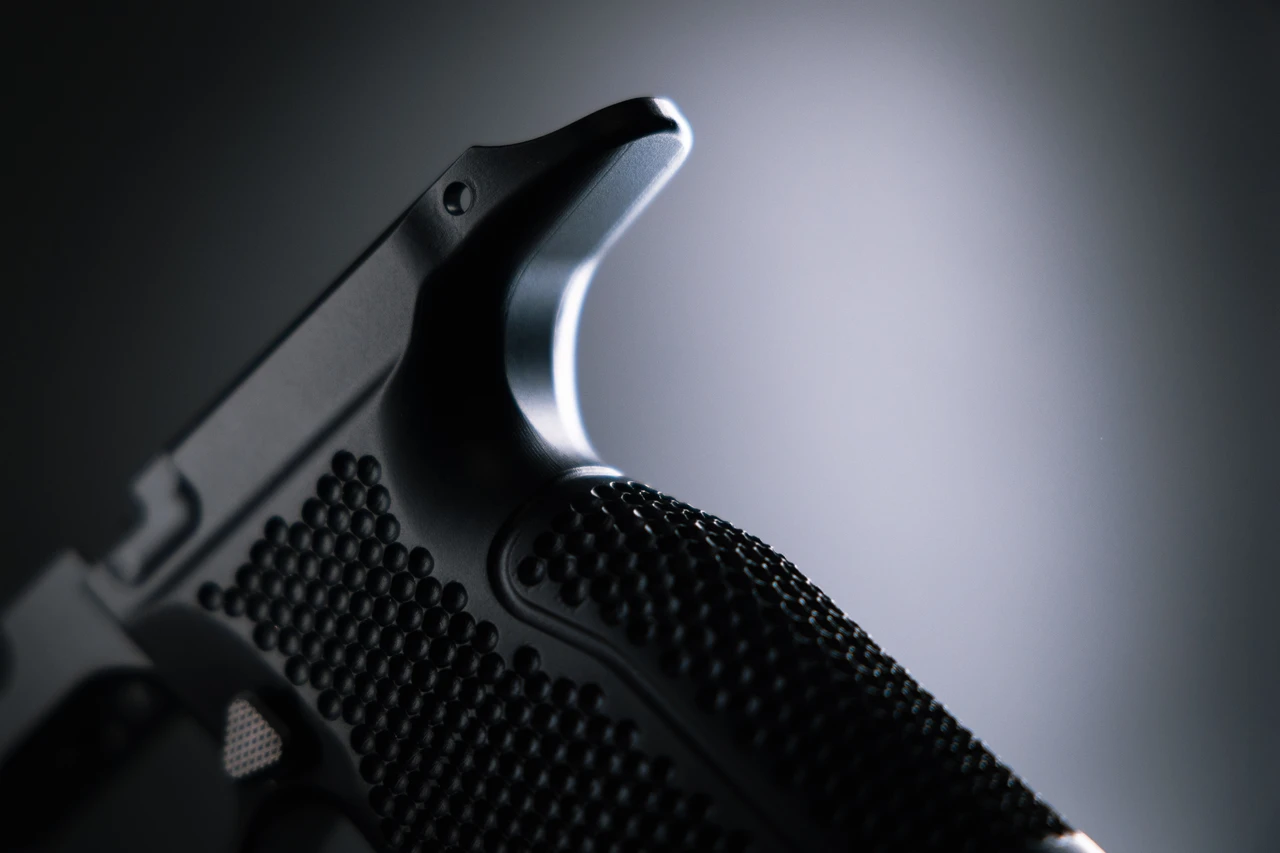 R11 EDGE MACRO