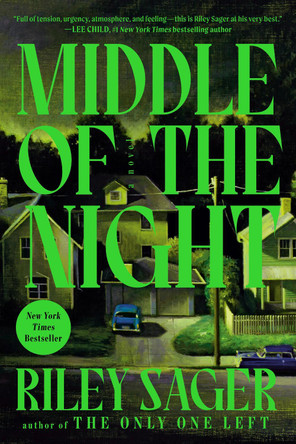 Middle of the Night: A Novel Riley Sager 9780593472392
