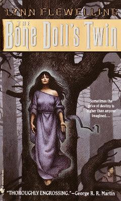 The Bone Doll's Twin Lynn Flewelling 9780553577235