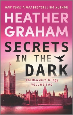 Secrets in the Dark: A Paranormal Mystery Romance Heather Graham 9780778333845