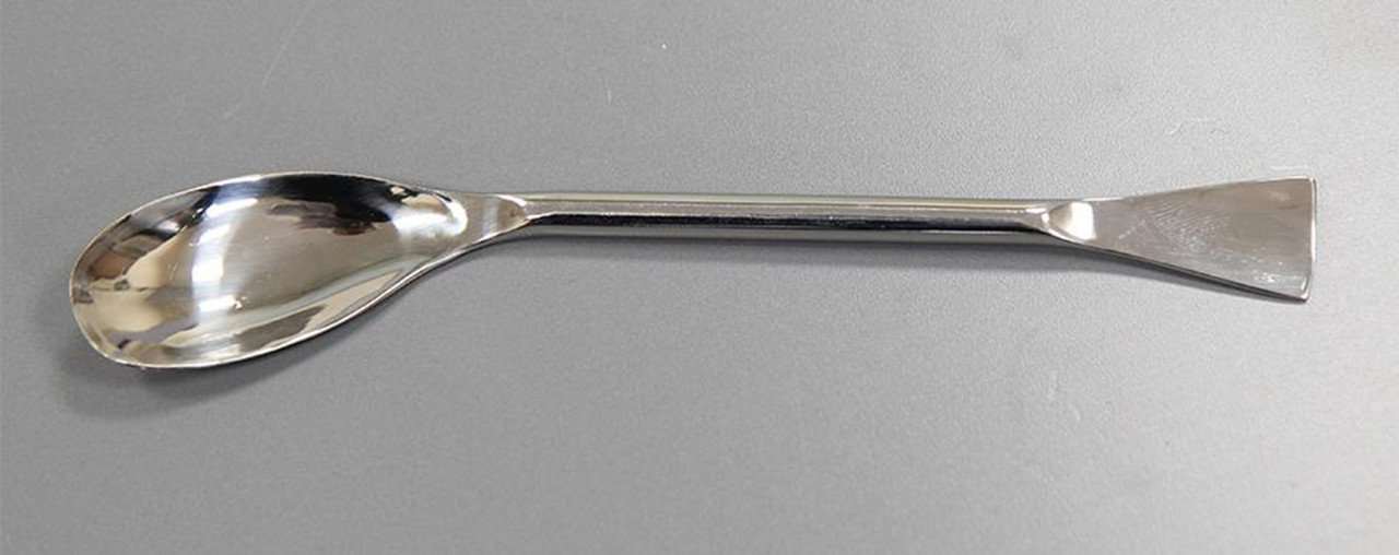 Description Stainless Spoon 10ml 210mm
Material of Construction: 304 stainless steel
Method of Construction: Fully welded, the weld is ground and polished
Surface Finish: Better than 0.5 microns Ra
Nominal Volume: 10 ml
Overall Length: 210 mm
Bowl Length: 65 mm
Max. Bowl Width: 32 mm
Weight: 68 g
BSE/TSE statement: All polishing compounds used in the manufacture of this scoop are
of vegetable origin
Storage Conditions: Dry, ambient conditions