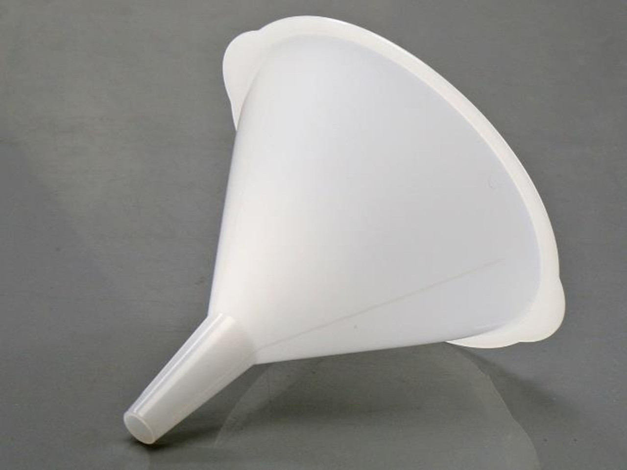 Description: SteriWare® Funnel 100mm
Use: Single use, disposable funnel
Material of Construction: High Density Polyethylene (HDPE) - virgin
• Conforms to FDA CFR 177.1520
• Conforms to EU Regulations 10/2011
• Conforms to EC Regulations 1935/2004
• BSE/TSE free
Method of Construction: Single piece, injection moulded
Max. Diameter: 117mm
ID at Top of Funnel: 100mm
Overall Height: 103mm
OD at Bottom of Spout: 11mm
ID at Bottom of Spout: 8mm
OD at Top of Spout: 17mm
Nominal Weight: 16g
Moulding Packing Environment: Class 100,000 Cleanroom
Primary Packing Environment: Class 10,000 Cleanroom
Individually Bagged? Yes (heat sealed PE/PET bag)
Method of Sterilization: N/A
Quantity per Box: 50
Recommended Storage Conditions: Dry and ambient temperature
Shelf Life: 5 years from the date of manufacture
ATEX: This device has not been ATEX tested
