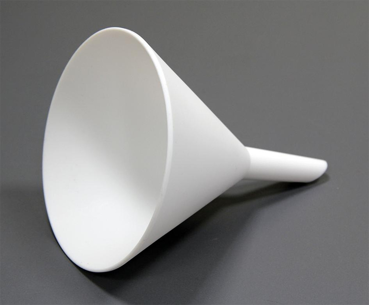 Description PTFE Funnel 150mm
Material of Construction: PTFE
Construction: Single piece, crevice free
Nominal Max. Outer Diameter: 158 mm
Nominal Outer Diameter of Spout: 24 mm
Nominal Length of Spout: 78 mm
Nominal Overall Height: 200 mm
Nominal Weight: 300 g
Quantity per Pack: 1
Recommended Storage Conditions: Dry and ambient temperature