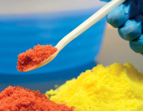 Our range of low cost single use spoons allow quick
and effi cient surface sampling of powders and granules.
Alternatively they can be used for dispensing small quantities.