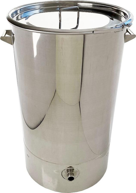 QAQC LAB 316L Stainless Steel Drums with a slanted base, allow the drums to drain completely. 
The drums are finished to a mirror polish for easy cleaning.
 At the bottom of the slanted base is a 1.5" ferrule for easy emptying.