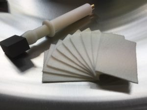 White Felt for electrolytic marking
White felt is extremely heat-resistant, though it is less conductive.
Depending on the user or the type of device, however, it can be the right choice.
White felt is particularly popular among users of weld seam polishing equipment.