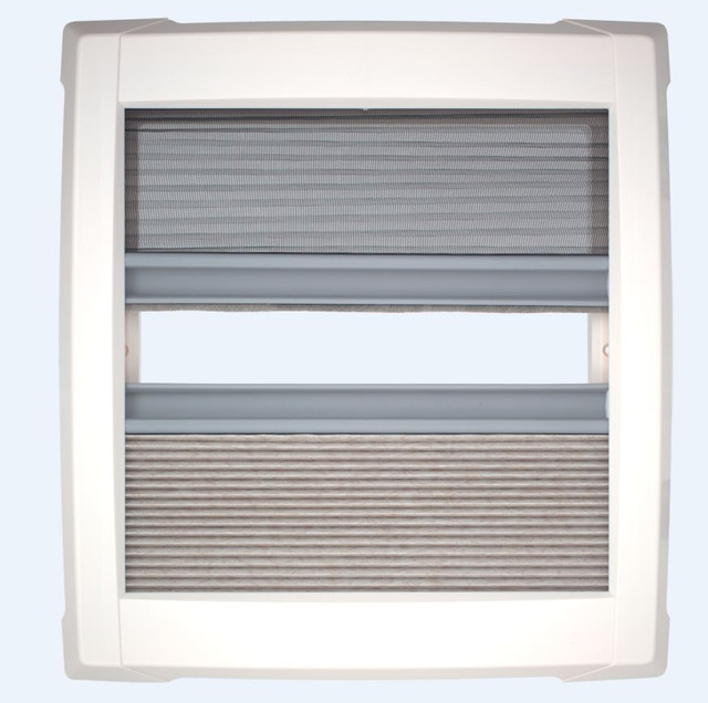 MPK 280 x 280mm 4 Way Roof Vent - White With Tinted Dome