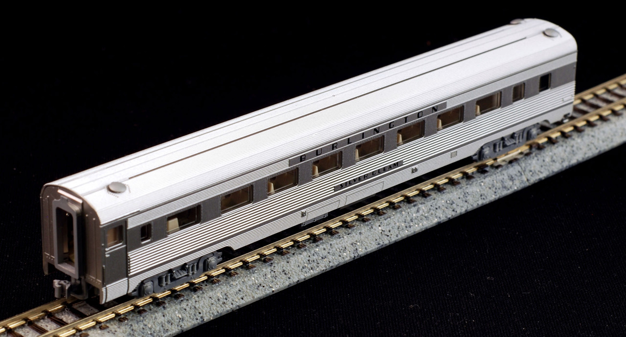 Kato N 106-090 Chicago Burlington and Quincy CB&Q EMD E5 Diesel Locomotive  DCC Ready and 5 Passenger Cars 'Silver Streak Zephyr' - 6 Unit Set