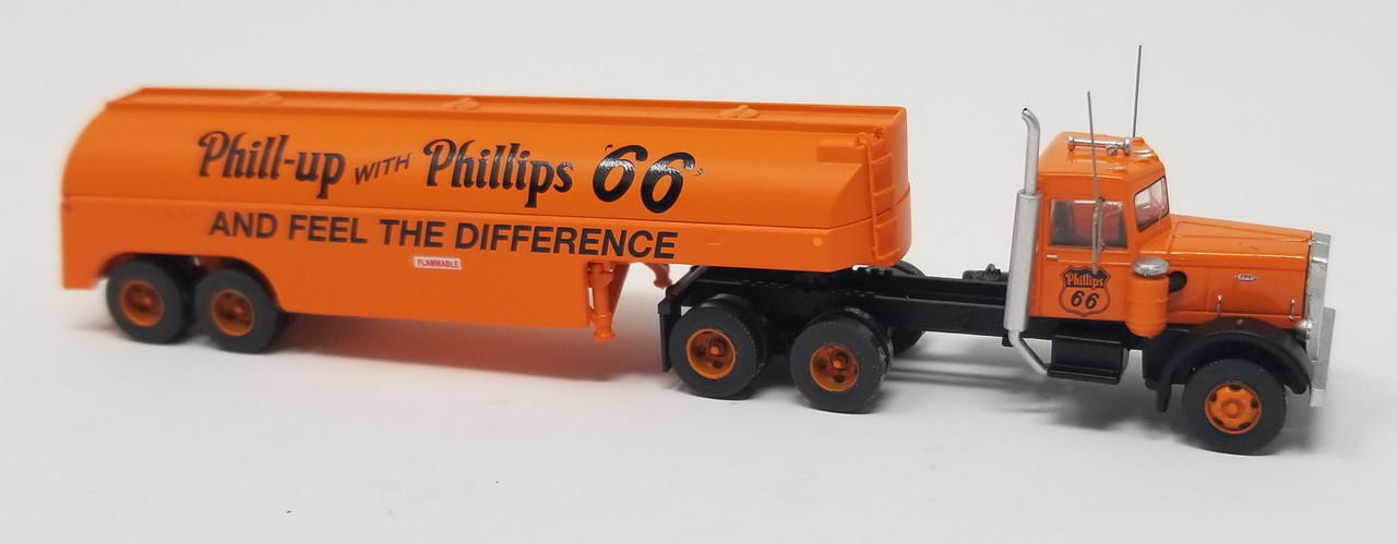 Trainworx N 55122 Vintage Fuel Tanker Peterbilt 351 Tractor