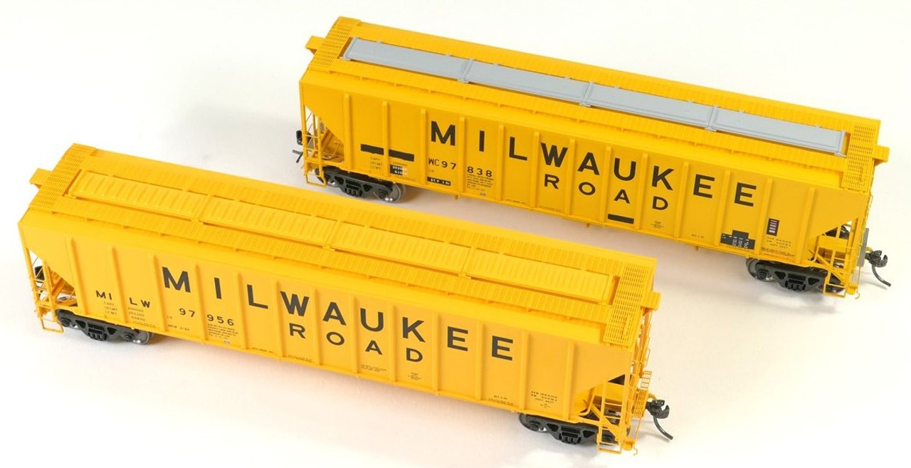 Tangent Scale Models HO 21036-05 Pullman-Standard PS-2 4427 High Side  Covered Hopper Milwaukee Road 'Delivery 3-1967' MILW #97922