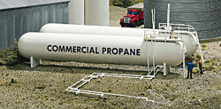 Walthers Cornerstone HO 933-3129 Propane Tanks (2) - Kit