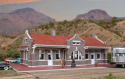 Walthers Cornerstone HO 933-4055 Brick Mission-Style Depot - Kit