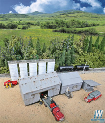 Walthers Cornerstone HO 933-4059 Trackside Oil Dealer with Tanks - Kit