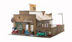 Woodland Scenics BR5045 HO Built Up Deuce's Bike Shop