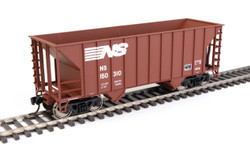 Walthers Mainline HO 910-56615 34' 100-Ton 2-Bay Hopper Norfolk Southern NS #150310