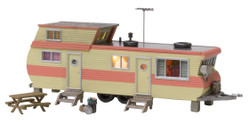 Woodland Scenics N BR4951 Built-&-Ready Landmark Structure Double Decker Trailer w/lights Assembled