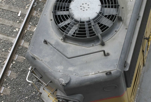 BLMA 94 N, Detail Parts-Rear Fan Grab Iron - 'V' Style {3}