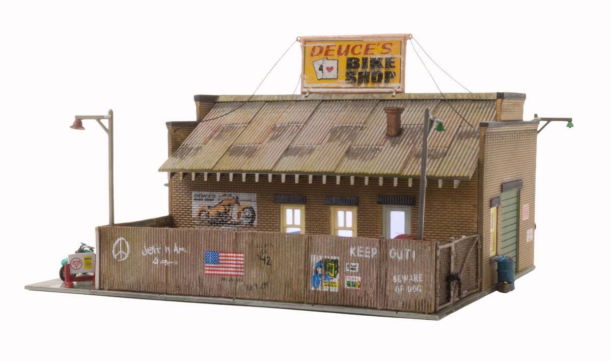 Woodland Scenics HO BR5045 Built Up Deuce's Bike Shop