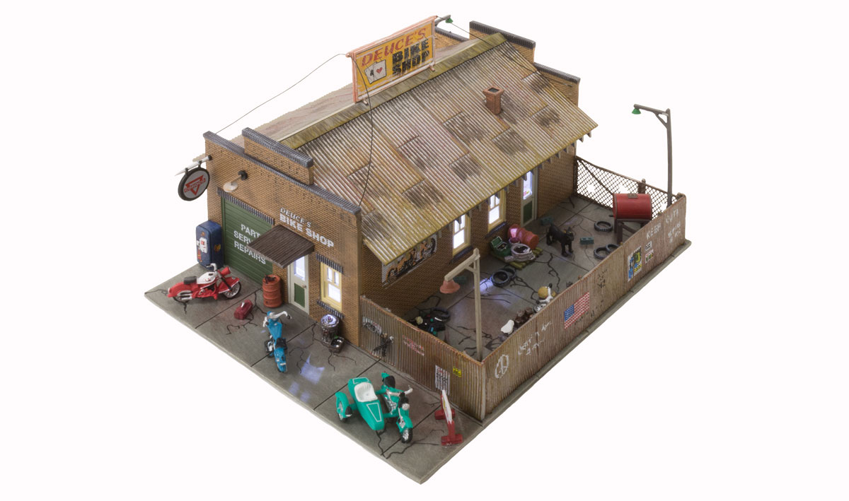Woodland Scenics HO BR5045 Built Up Deuce's Bike Shop